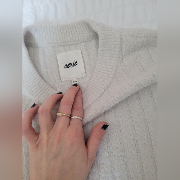 Cozy Ribbed Knit Sweater - Picture 2 of 4